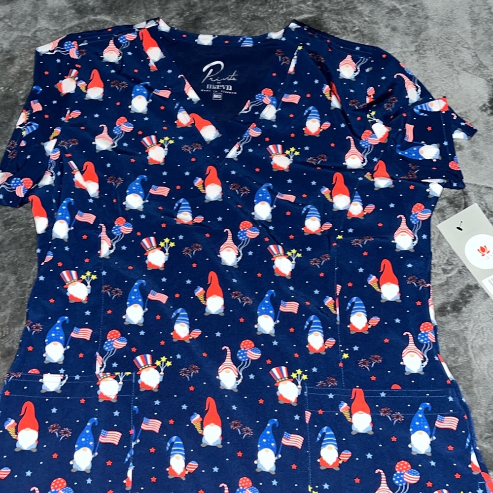 Scrub top